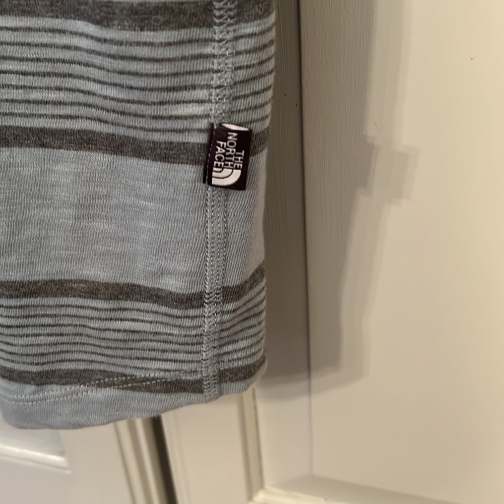 Ladies Northface Casual Dress sz M - Picture 4 of 5